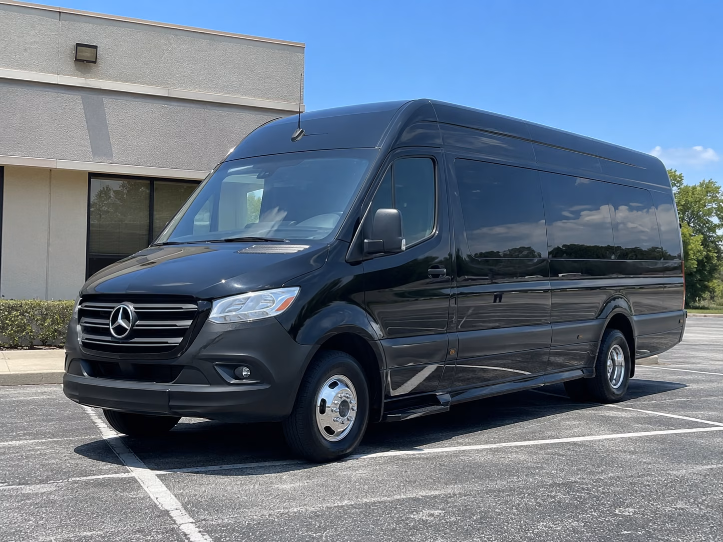 10 passenger sprinter van
