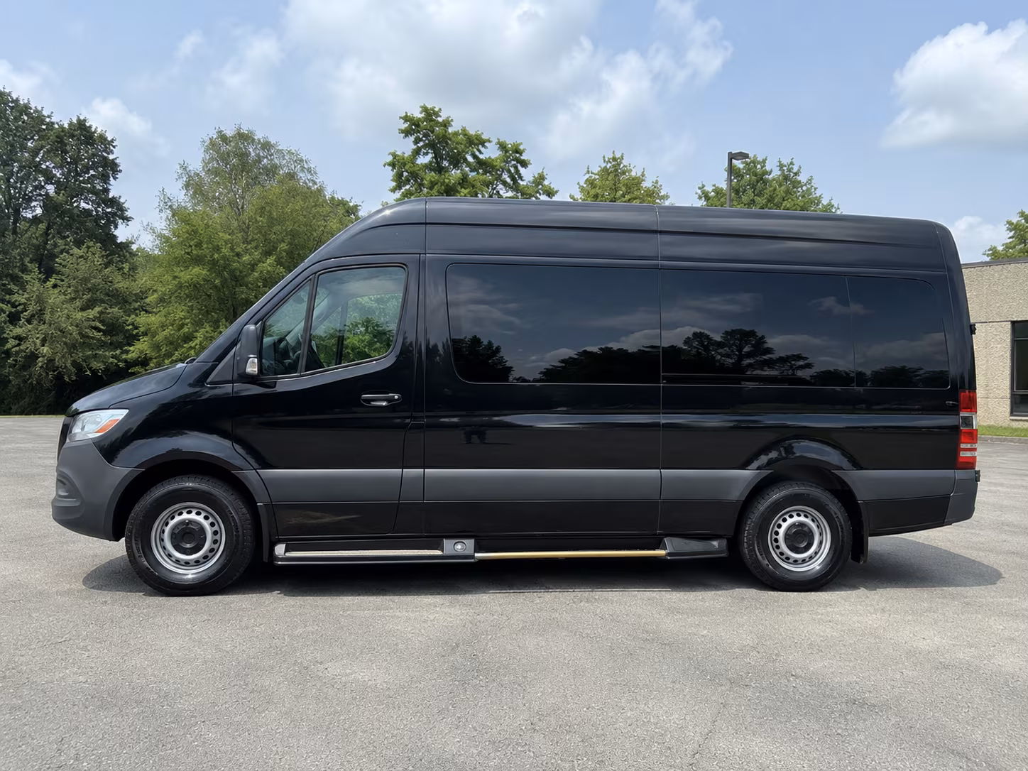 corona 8 passenger sprinter van