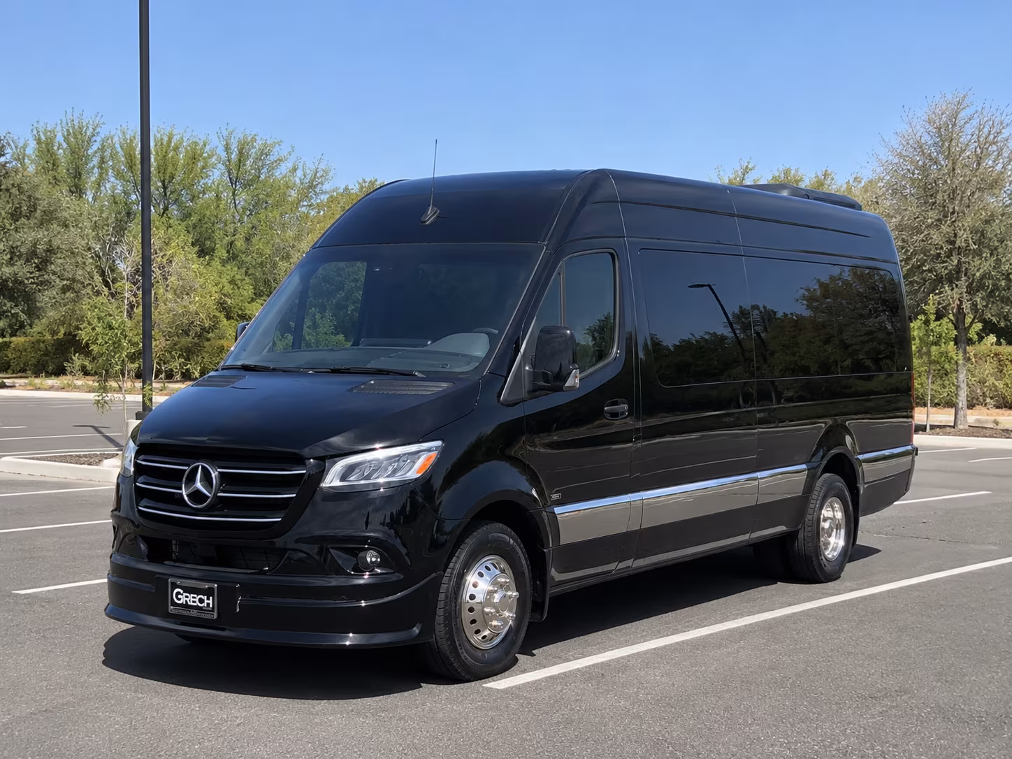 transportation serving corona and nearby cities